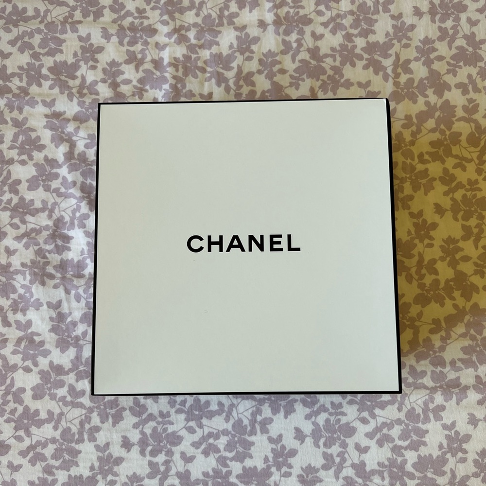 Chanel gift box authentic new